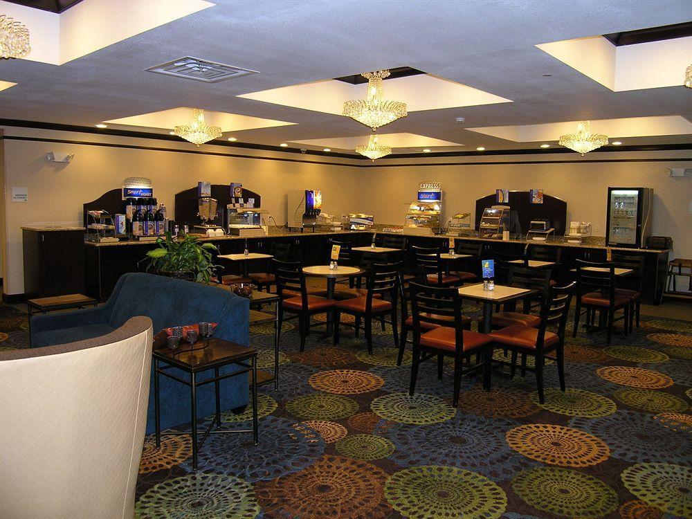 Holiday Inn Express Belle Vernon Exterior foto